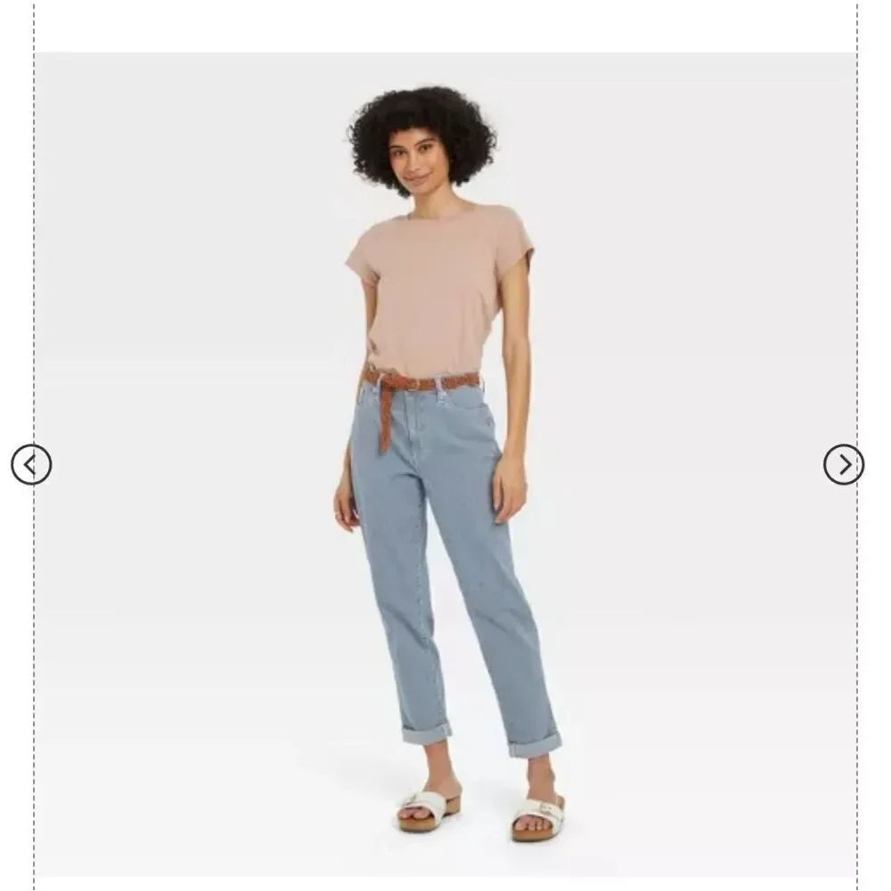 🆕👖Mid-rise Boyfriend Jeans
